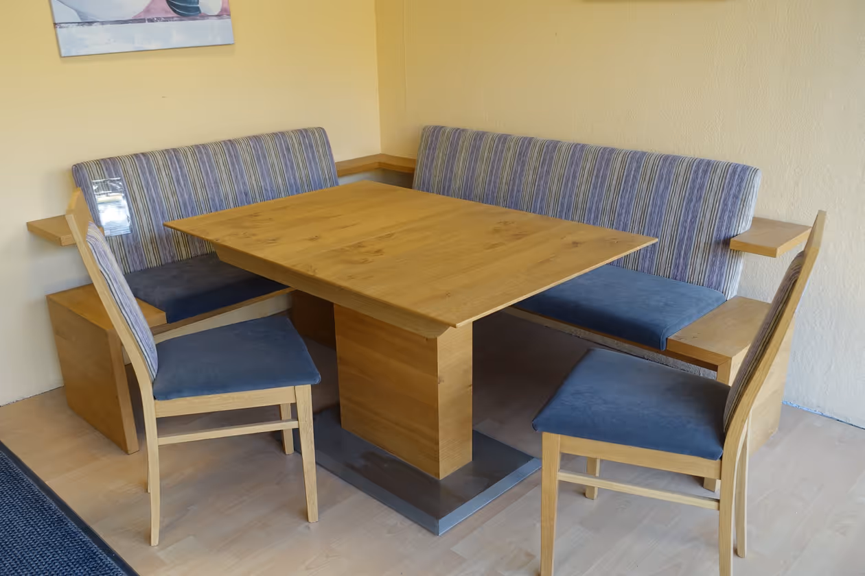 Eckbankgruppe in Wildeiche 178 x 218 cm mit Auszugtisch – Bild 1