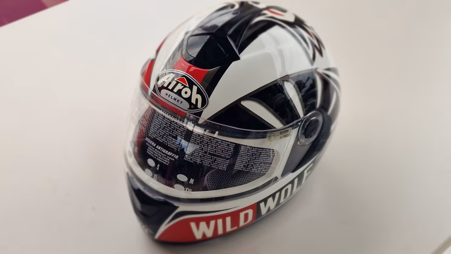 Sturzhelm Airoh Aster Wild Wolf - Größe XS – Bild 1