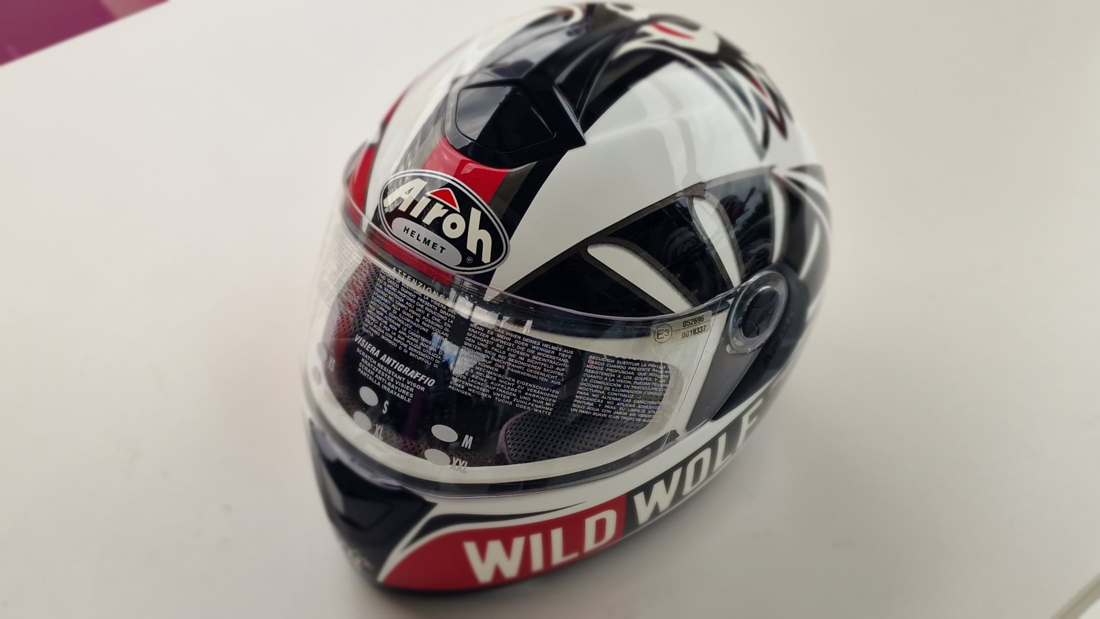 Sturzhelm Airoh Aster Wild Wolf - Größe L – Bild 1