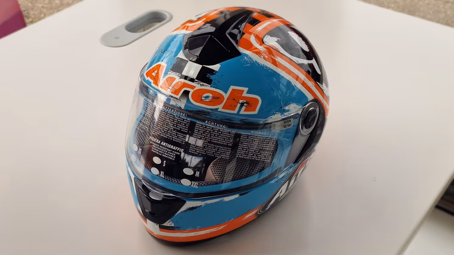 Sturzhelm AIROH Aster Gulf – Bild 1