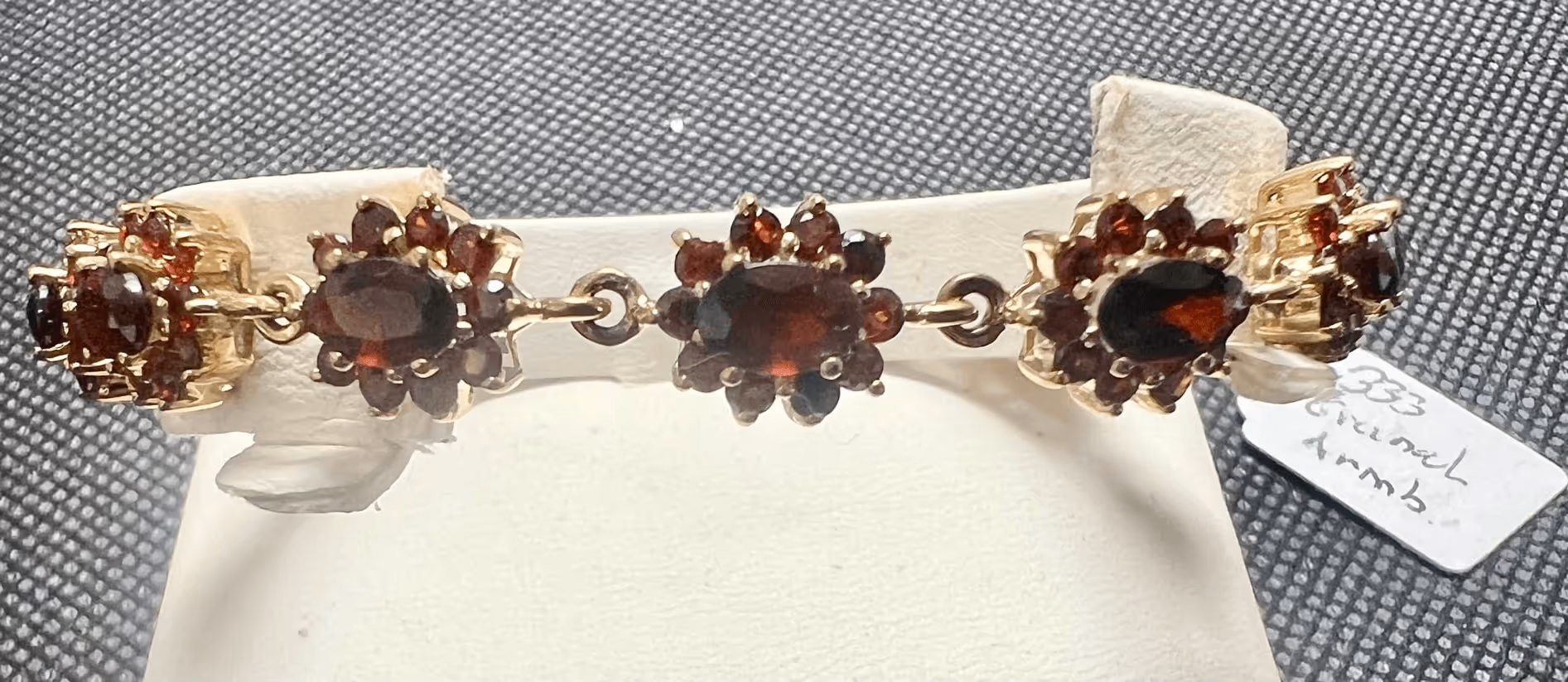 Armband in Gold mit Edelsteinen, Granaten – Bild 1