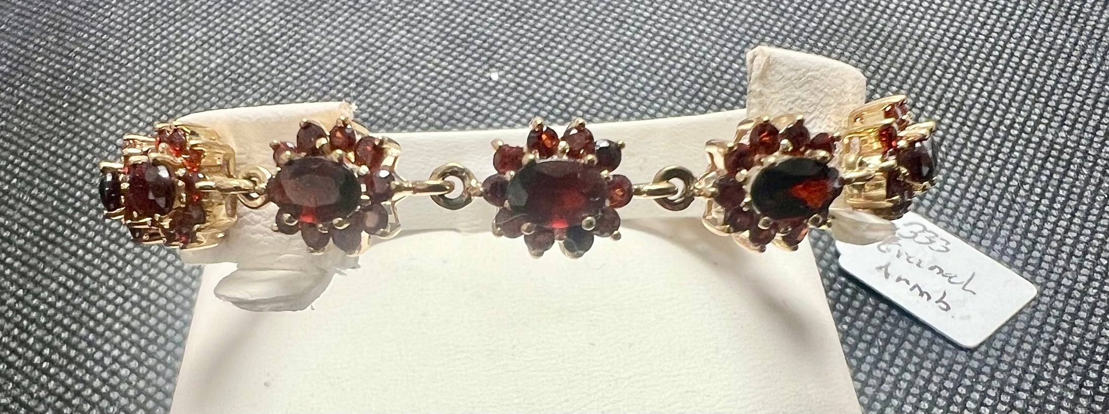 Armband in Gold mit Edelsteinen, Granaten – Bild 3