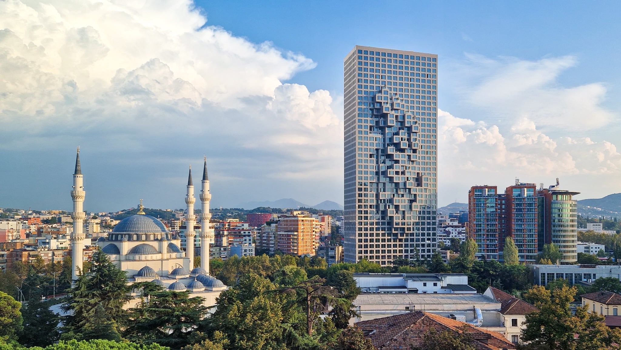 Tirana 24.09-27.09. für 2 Pers. inkl. Flug von Wien – Bild 1