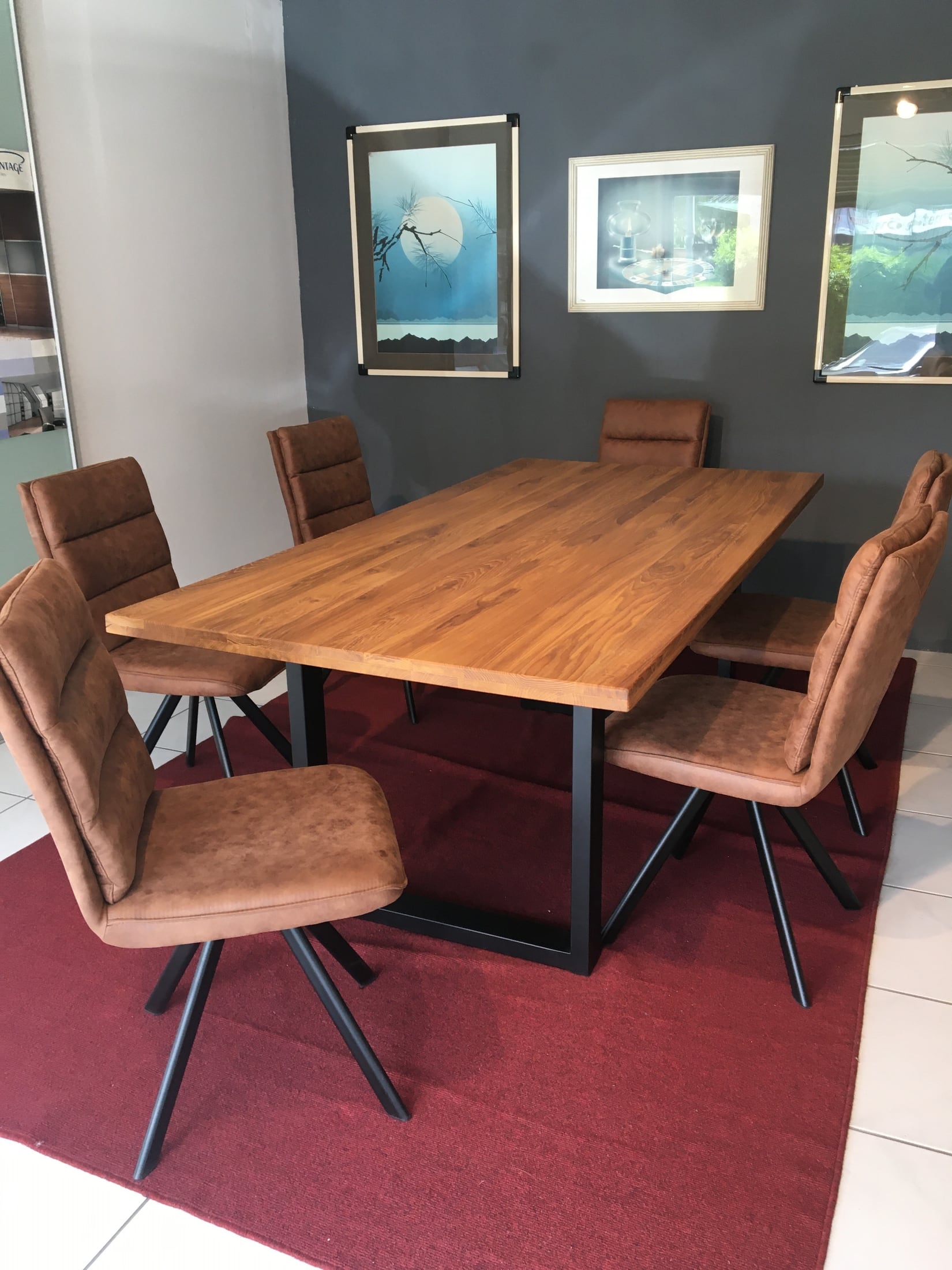 Tischgruppe in Wildeiche geölt, 200 x 100 cm Stühle mit Drehfunktion – Bild 2