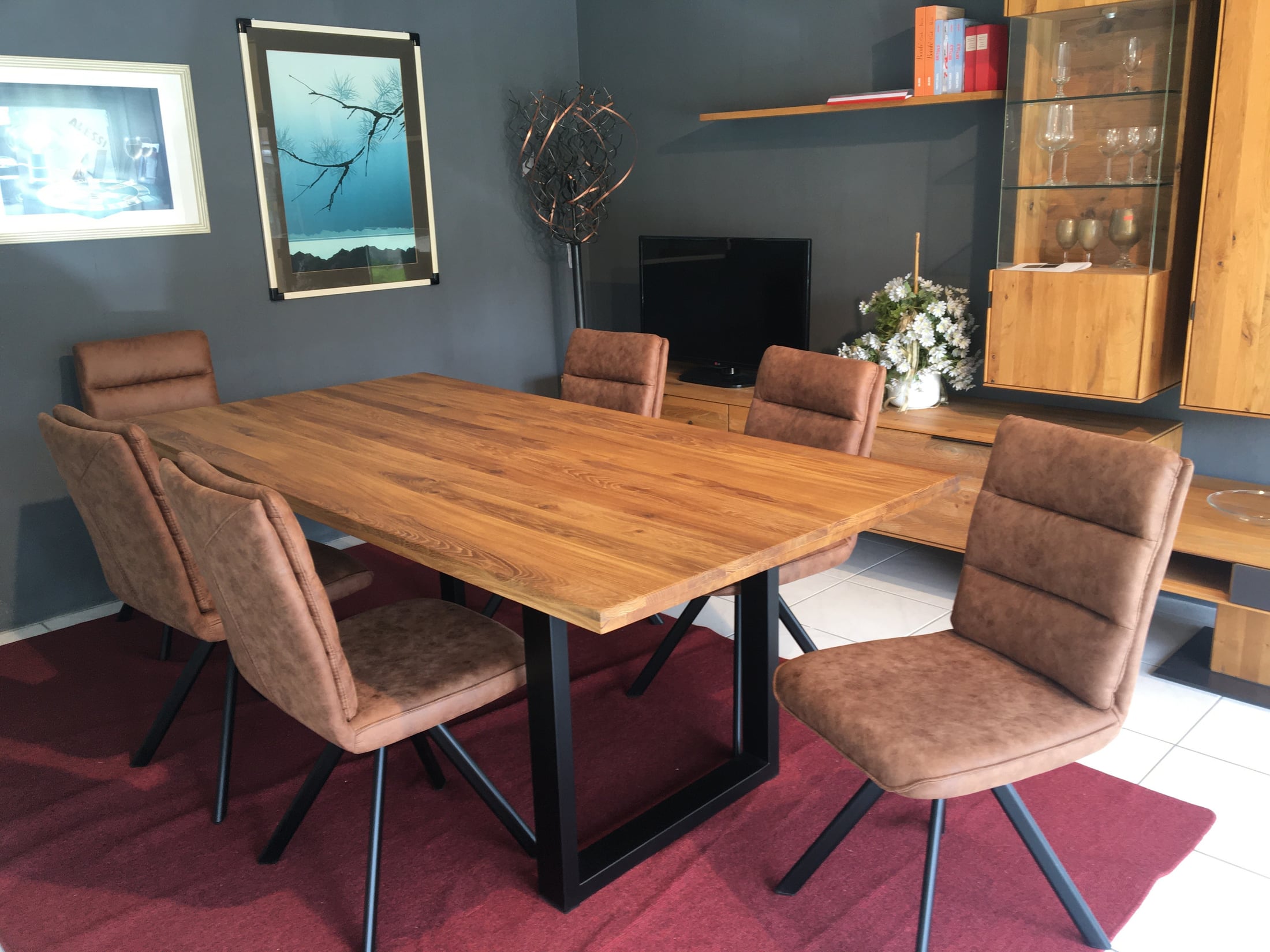 Tischgruppe in Wildeiche geölt, 200 x 100 cm Stühle mit Drehfunktion – Bild 1