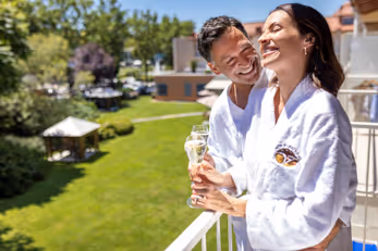 Hotelgenuss & Thermenauszeit im Vitalhotel Bad Radkersburg | VITA EST für 2 Personen / 2 Nächte | inkl. Frühstück, Halbpension, Kuchen und Kaffee am Nachmittag, Eintritt in die Parktherme – Bild 1