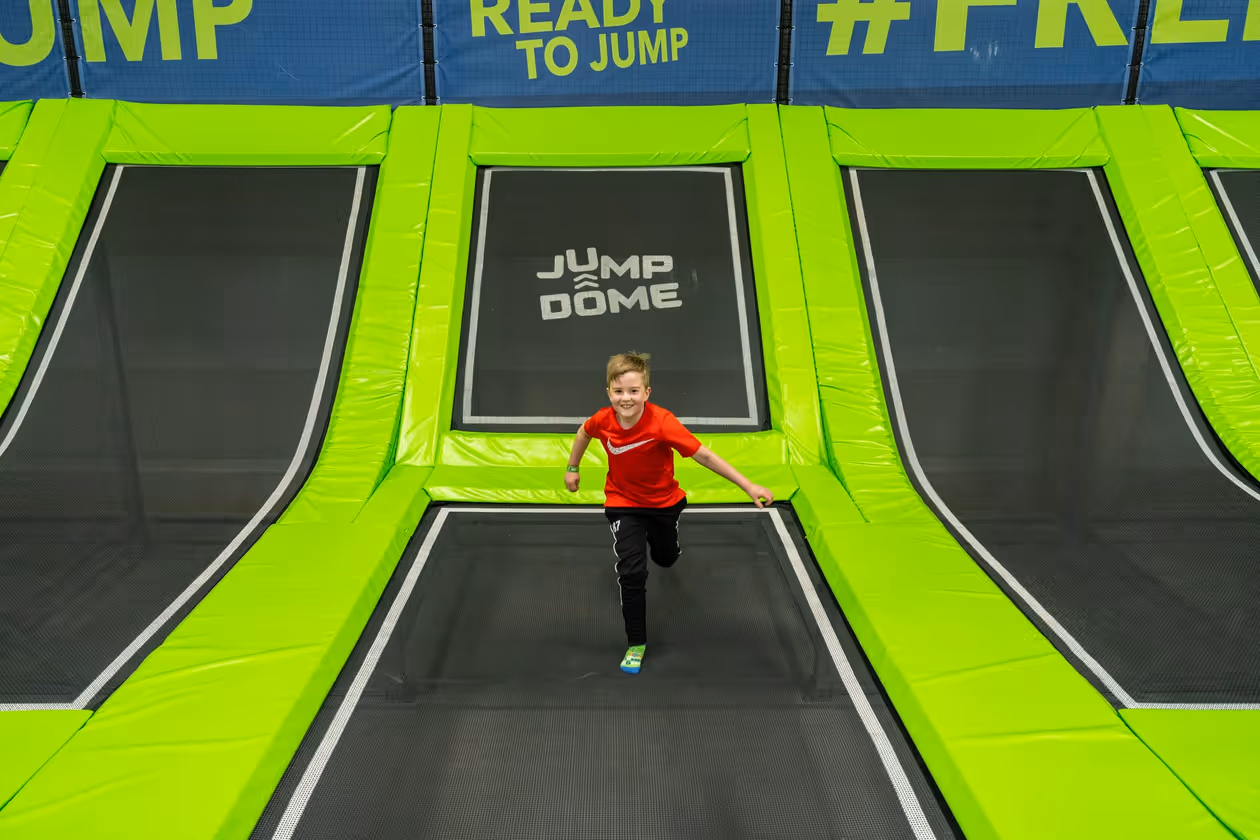 Mehrere Stückanzahl von Linz: JUMP DOME 10er Block - 120 Min Sprungzeit – Bild 1