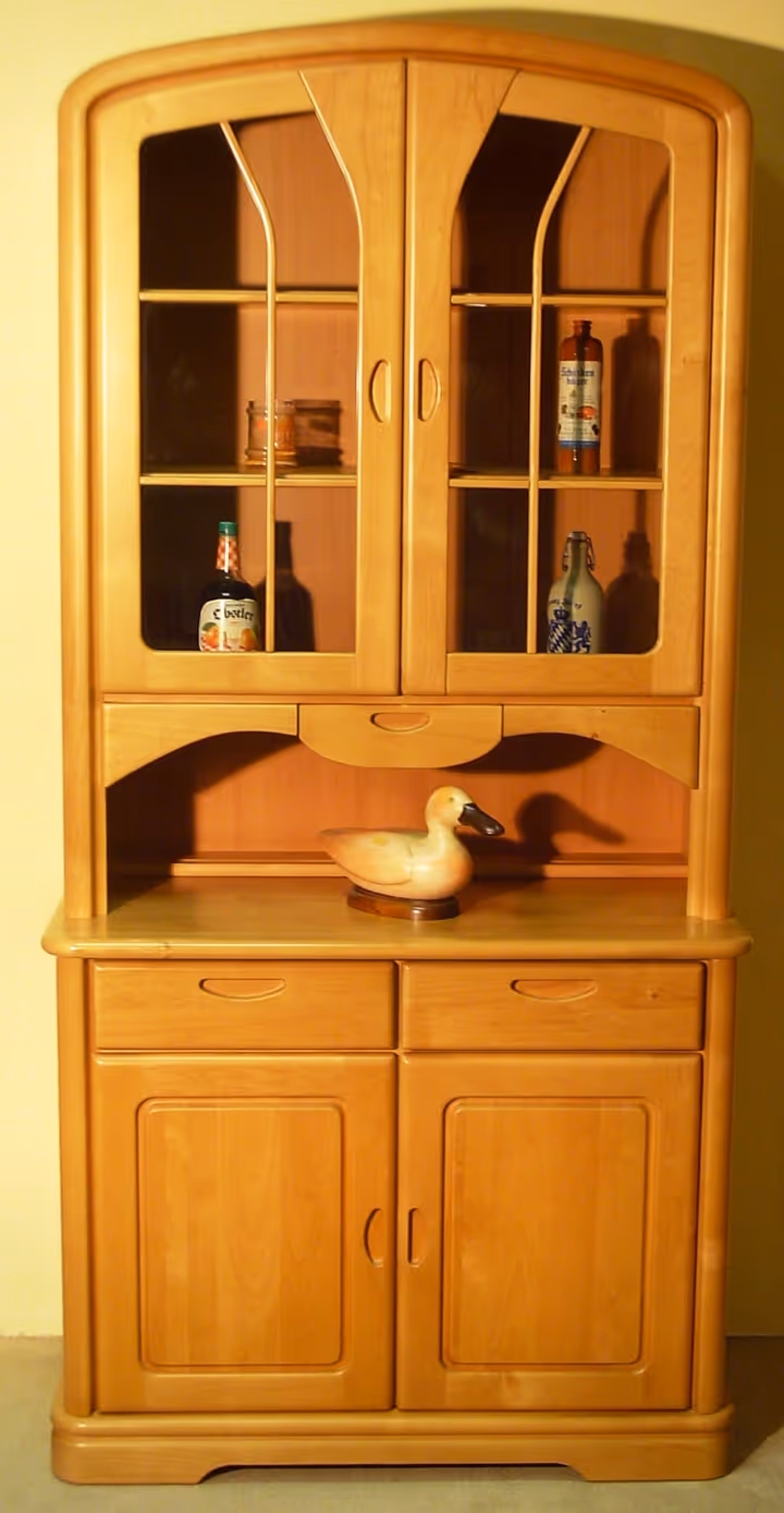 Glas-Vitrine in Erle Massiv – Bild 1